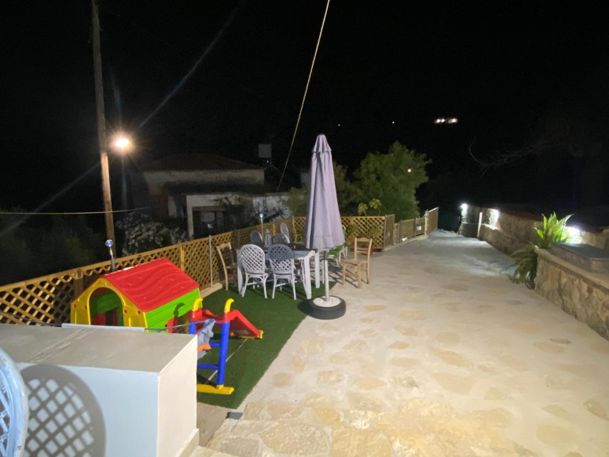 Villa Casa Di Fragkiskos. Ένα Σπίτι Μέσα Στη Φύση. à Kondomarion Extérieur photo